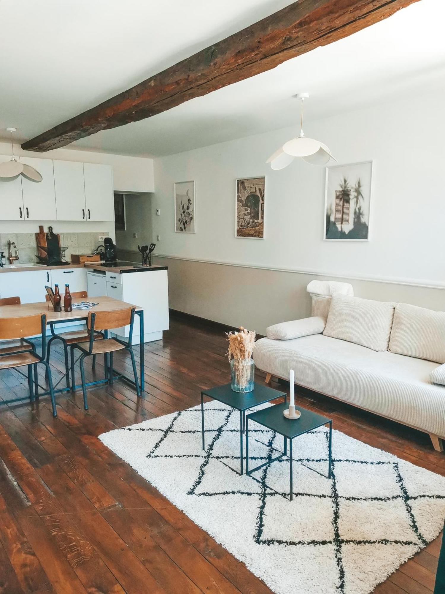 Appartement Vue Sur Chateau-Fort 3 Etoiles ซีดาน ภายนอก รูปภาพ